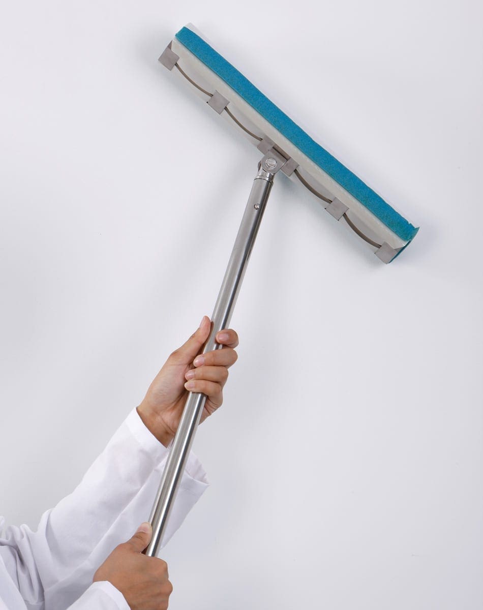 QuickConnect™ handle, 50" (127cm) extends to 92" (233.7cm) anodized aluminum-0